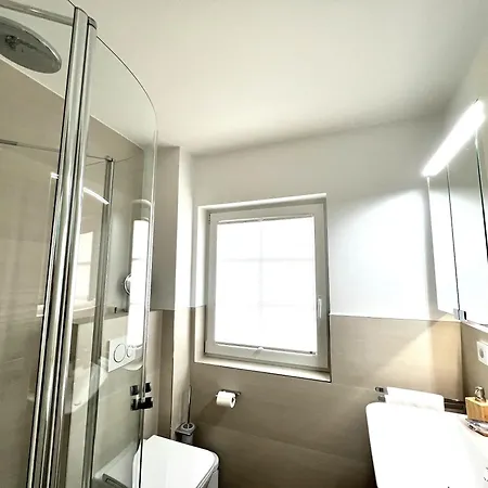 Haus Mit Seeblick, Gratis Nutzung Vom Ahoi Erlebnisbad Und Sauna In - Faehrhaus Nr 14 Σπίτι διακοπών Sellin (Rugen)