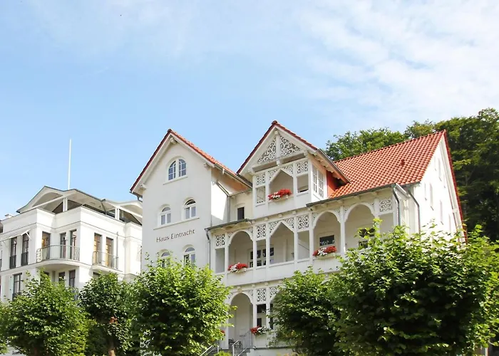 Haus Mit Seeblick, Gratis Nutzung Vom Ahoi Erlebnisbad Und Sauna In - Faehrhaus Nr 14 Feriehus