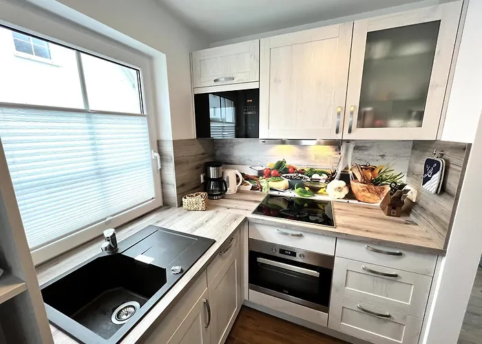 Haus Mit Seeblick, Gratis Nutzung Vom Ahoi Erlebnisbad Und Sauna In - Faehrhaus Nr 14 * Sellin (Rugen)