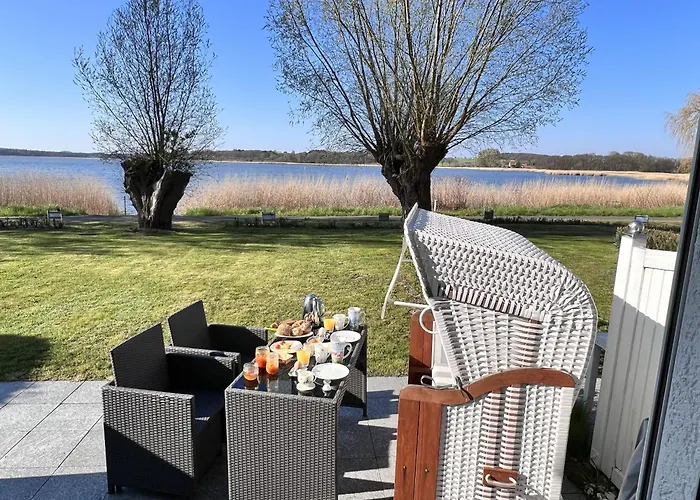 Haus Mit Seeblick, Gratis Nutzung Vom Ahoi Erlebnisbad Und Sauna In - Faehrhaus Nr 14 Feriehus Sellin (Rugen)