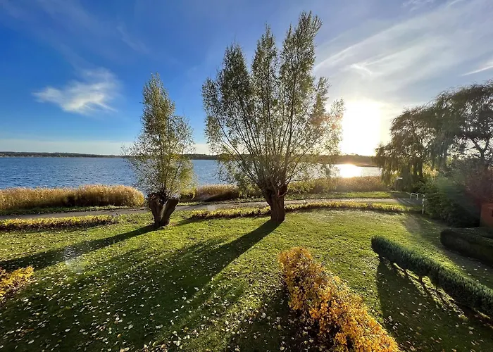 Haus Mit Seeblick, Gratis Nutzung Vom Ahoi Erlebnisbad Und Sauna In - Faehrhaus Nr 14 Feriehus